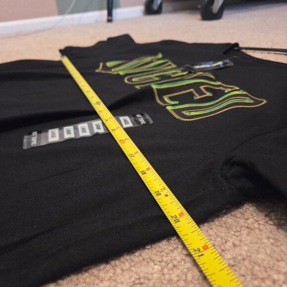 Hot Topic WICKED Movie Title Large Long Black Graphic Shirt - Picture 8 of 11